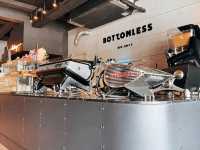☕ : Bottomless Flagship Store คาเฟ่นนทบุรี