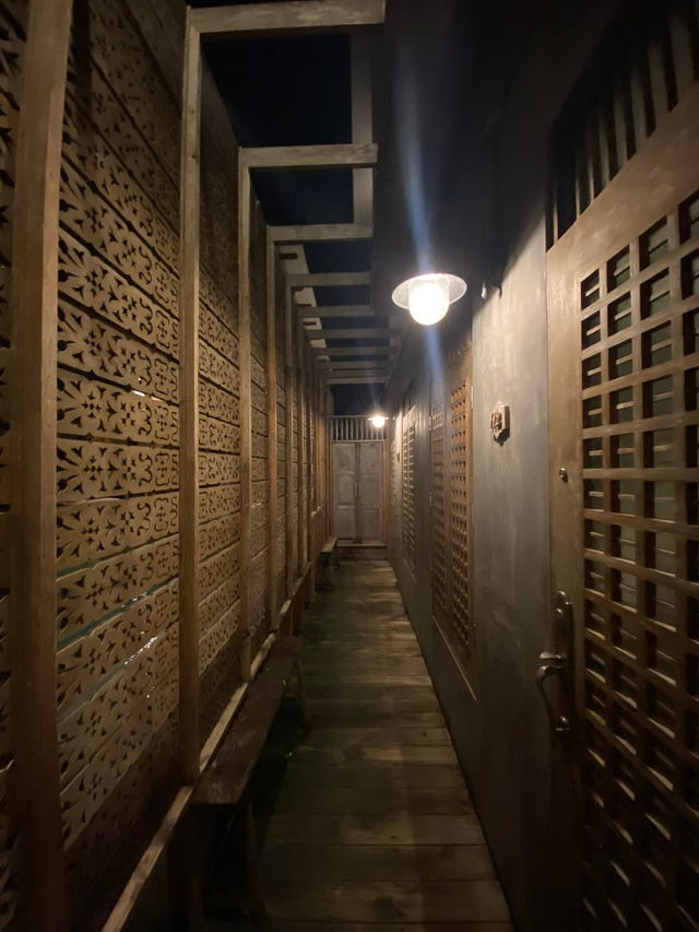 เรือนเสน่หา House of passion