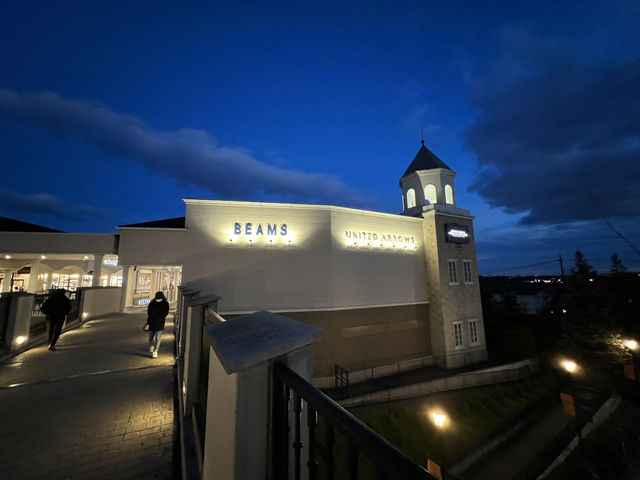🛍️🎄 Festive Finds and Premium Picks: A Relaxed Day at Sendai Izumi Outlets