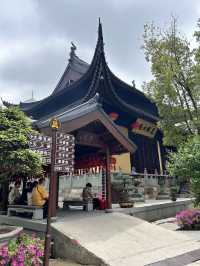 สายมูห้ามพลาด! วัดพระหยกขาว (Jade Buddha Temple) 