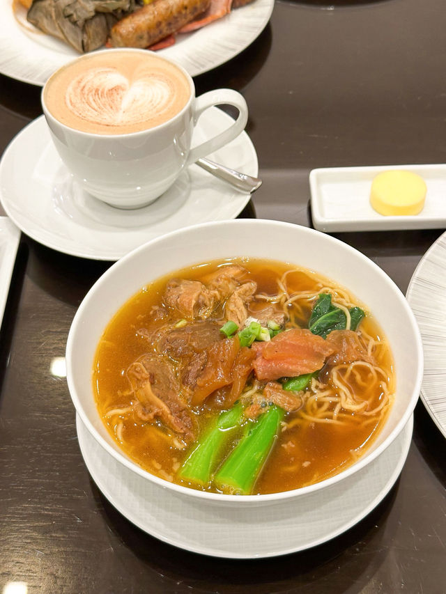 🇲🇴在澳門也能享受英倫風的高級酒店服務！St.Regis Macao