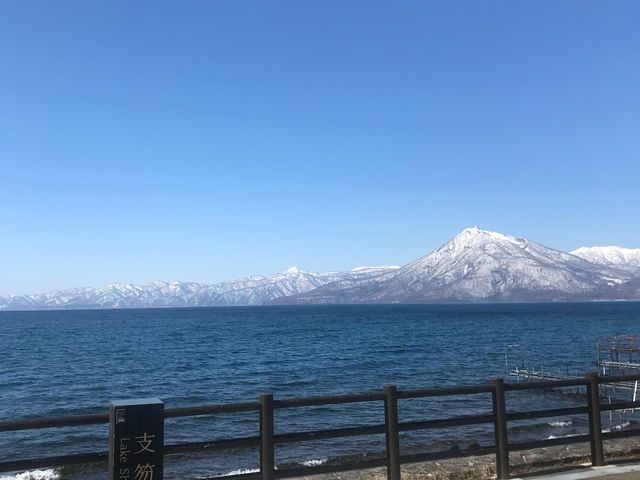 北海道-支笏湖（公車會搭比較久，建議從機場搭較容易有位置）