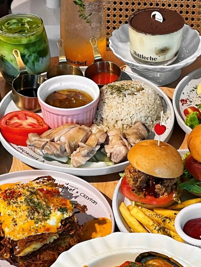 🏨✨ Trove Hotel JB – Where Style Meets Flavor!