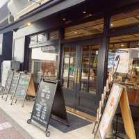 Tiny Tea & Bar