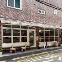 Queens Berry Donut House
