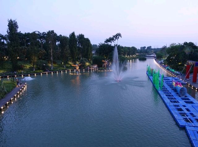 Gardens by the Bay.