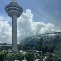         SINGAPORE CHANGI AIRPORT  