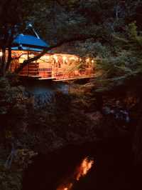 Minoh (箕面) – Osaka’s Nature Escape: Waterfalls, Maple Leaves & Craft Beer** 🍁🌿