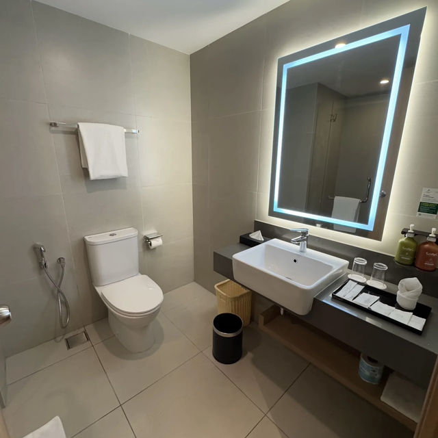 Smooth Transit and Modern Farewell at Holiday Inn Sepang – Airport