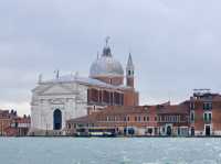 🚤 Floating into a Dream – Our Arrival in Venice by Boat