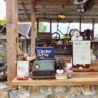 Hidden Slow Bar Cafe In batam
