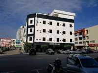 “Hotel Legend Boutique JB – Clean, Central Stay in Permas Jaya with Great Food Access”