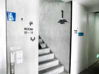 Minimalism, Light & Quiet Moments – A Hidden Gem Stay at Lloyd’s Inn Singapore