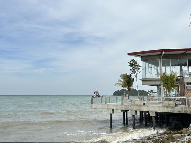 Sea Breeze & Slow Days: Healing at PD Waterfront