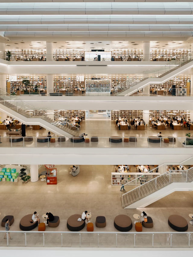 Shenzhen Civic Cente 🏛️