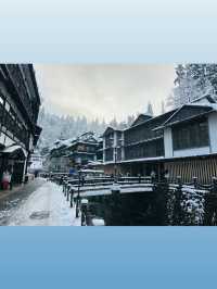 人生必去的景點-銀山溫泉
