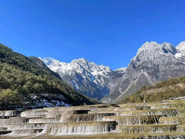 Blue Moon Valley – Nature’s Liquid Sapphire