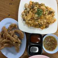ครัวป้าไก่ 🏡 ร้านบ้านๆ แต่รสชาติไม่ธรรมดา!
