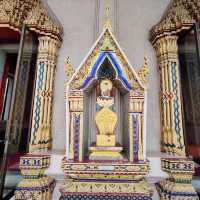 พระอุโบสถวัดบางโพโอมาวาส พระบรมสารีริกธาตุ