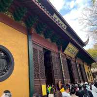 🕊️ Tranquility Amidst the Peaks — A Visit to 灵隐寺 (Lingyin Temple)