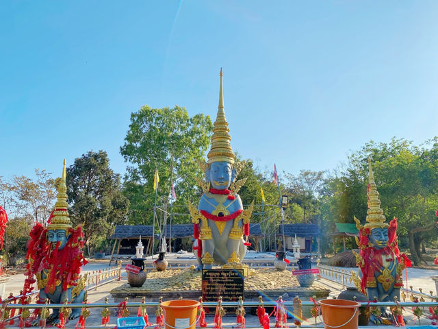 สายมูห้ามพลาด! จุดสักการะท้าวเวสสุวรรณโณ