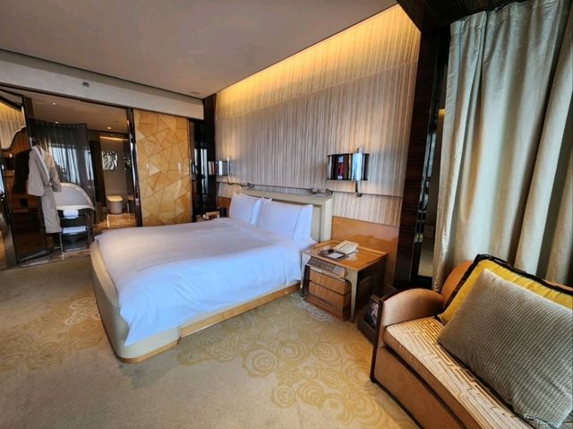 Luxury Stay at Ritz Carlton Shanghai Pudong