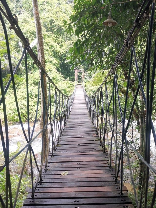 วัดเขาบรรจบ อ.มะขาม จ.จันทบุรี