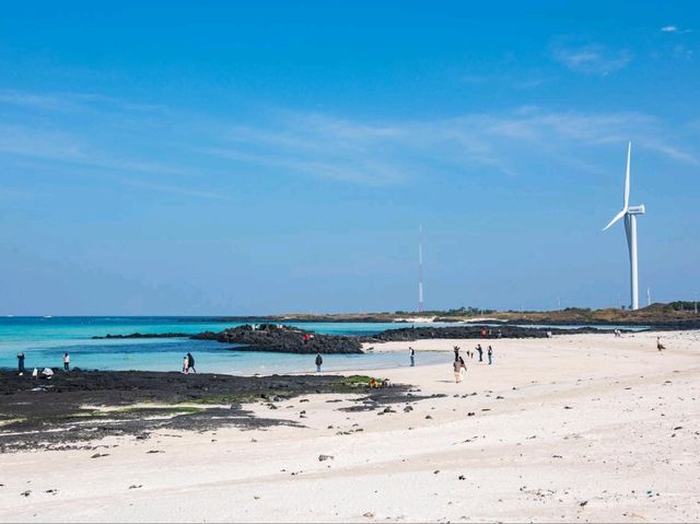 🏝 김녕해수욕장 – 에메랄드빛 바다와 고운 백사장