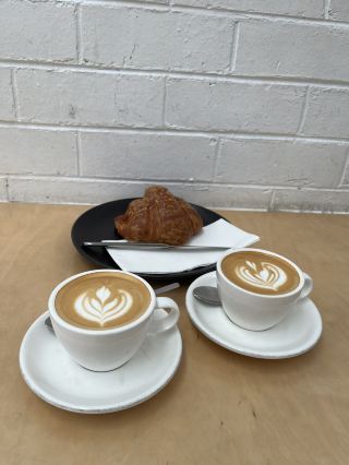 a coffee @ 菲茲羅伊