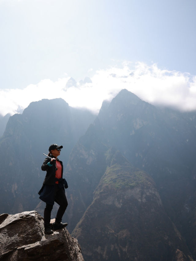 Hiking Tiger Leaping Gorge: An Epic Journey Through One of the World’s Deepest Canyons