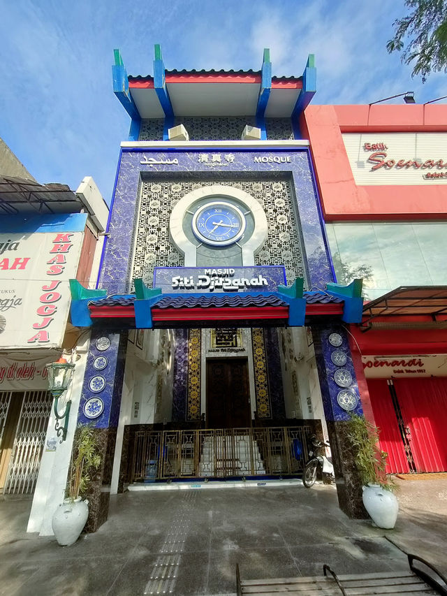 Jogja: Kota Batik Dunia—Where Faith, Fabric, and Photo Frames Meet Jogja: Kota Batik Dunia—Where Faith, Fabric, and Photo Frames Meet