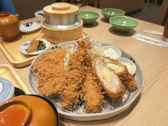 ทงคัตสึ วาโก อร่อยเต็มคำ 🍱💛