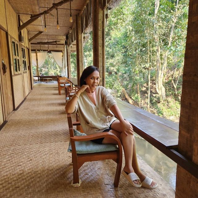 พักผ่อนใกล้ชิดธรรมชาติ ที่บ้านธารชีวี