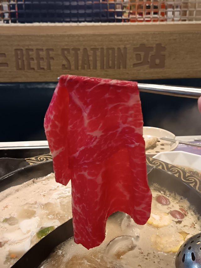 今天吃撐了！火鍋界天花板:SRF和牛+哈根達斯任性吃