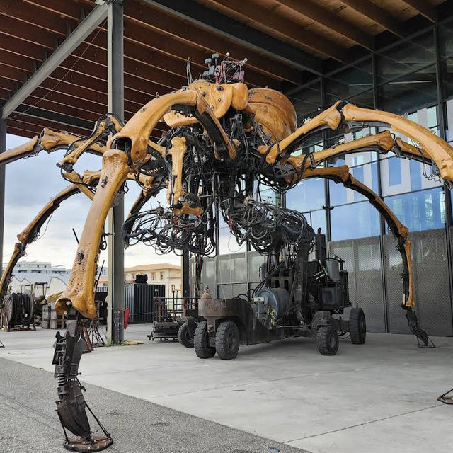Theater of Giants at Halle de la Machine