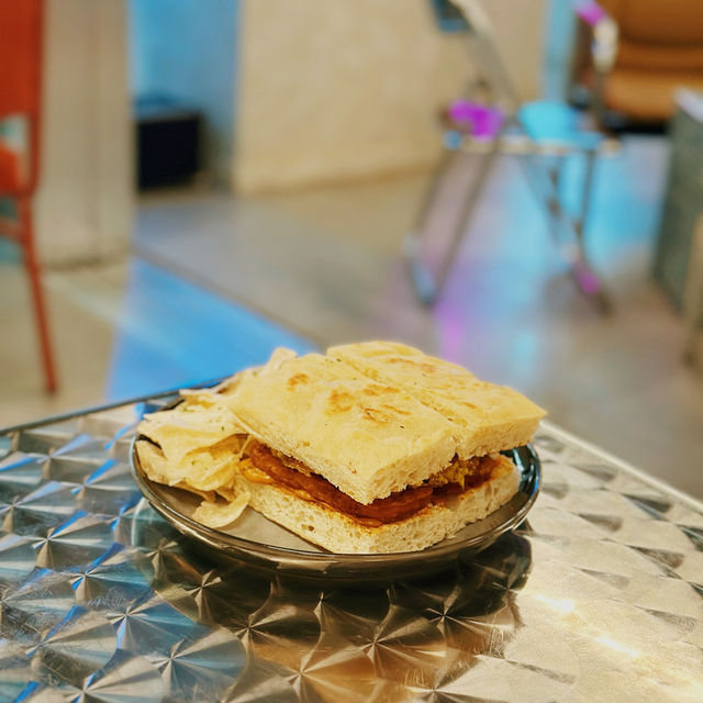 Curiously Cozy, Manila’s Quirky Hideout