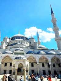 A Lovely Stop in the Heart of Istanbul - The Blue Mosque 🕌
