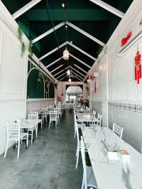 Portico Restaurant & Lounge Bar: Stylish Spot for Western Delights and Cozy Vibes