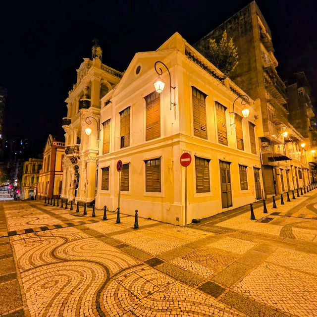 The Nocturnal Tides of Sanmalo