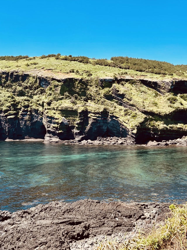 A Geological Marvel: The Unique Volcanic Sand