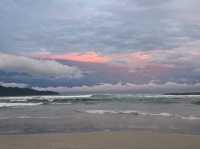 베트남 다낭 미케비치의 아름다운 일몰