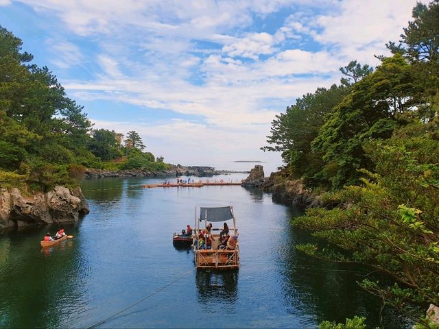 민물과 바다가 만나는 곳! 📍쇠소깍 민물과 바다가 만나는 곳! 📍쇠소깍