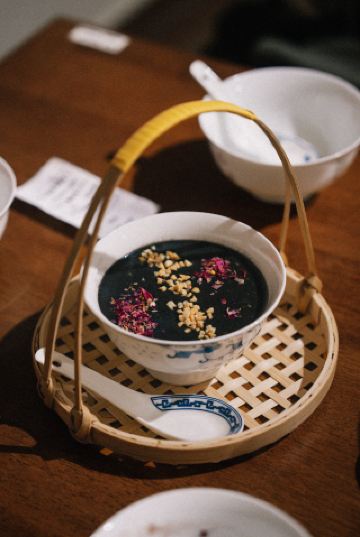 Sweet Traditions in a Bowl: A Taste of Bao Shu Fang, Taiping