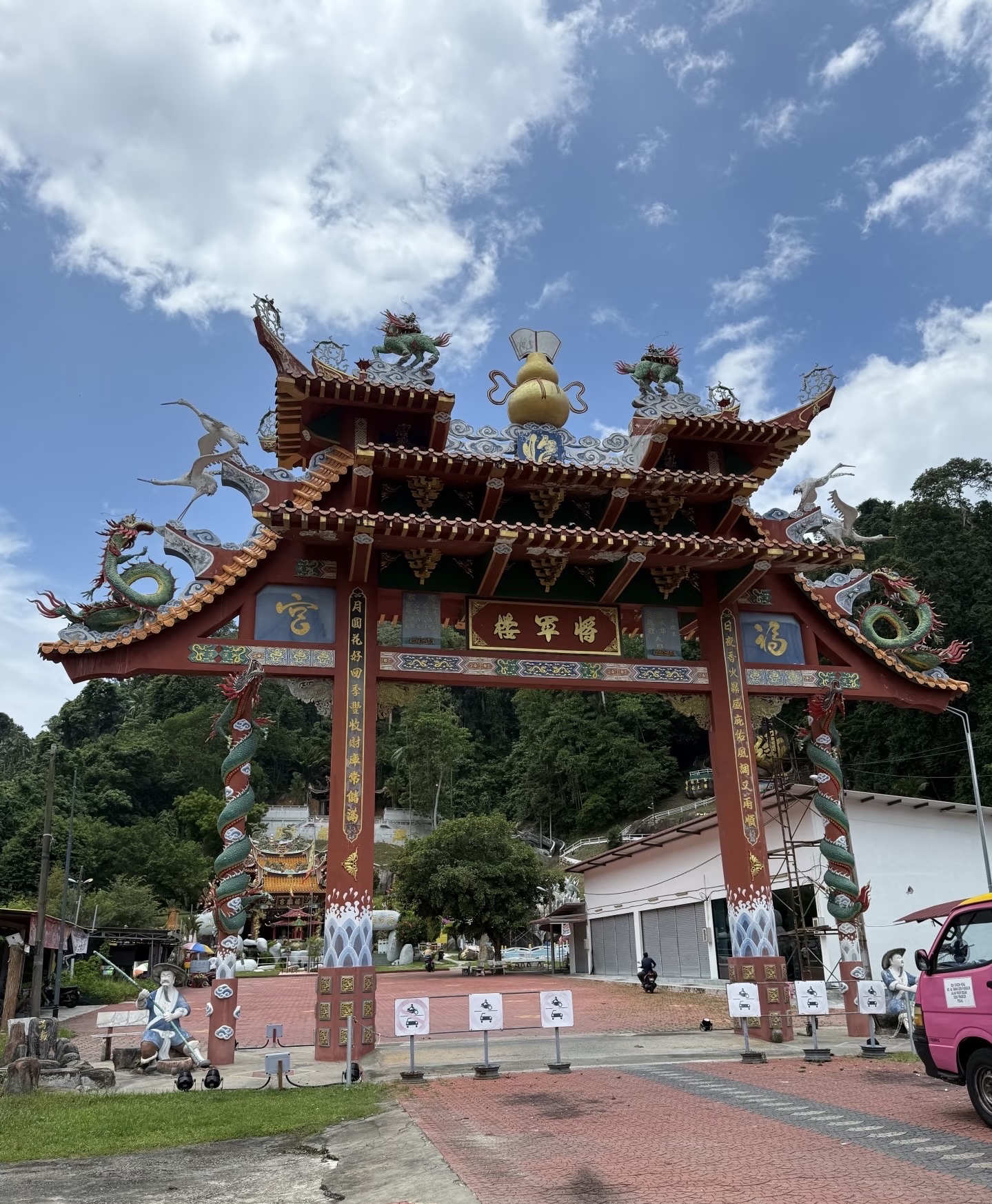 Pulau Pangkor – Destinasi Liburan Tropis Malaysia yang Super Santai