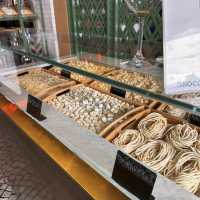 Pocket friendly fresh pasta in Rome!🇮🇹