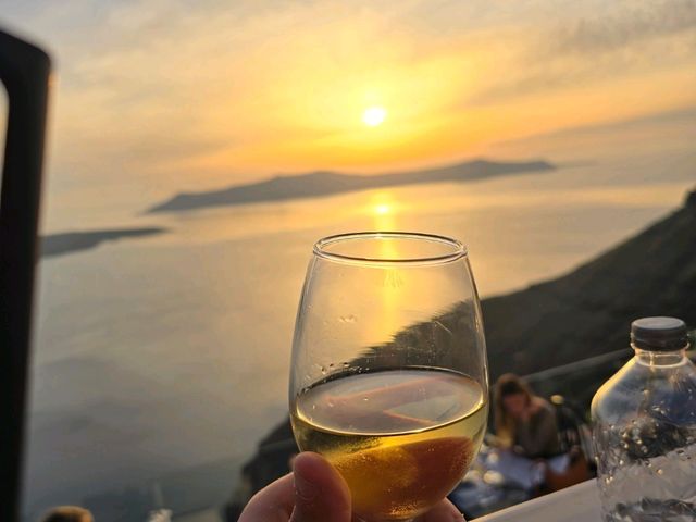 amazing vibes in Santorini 