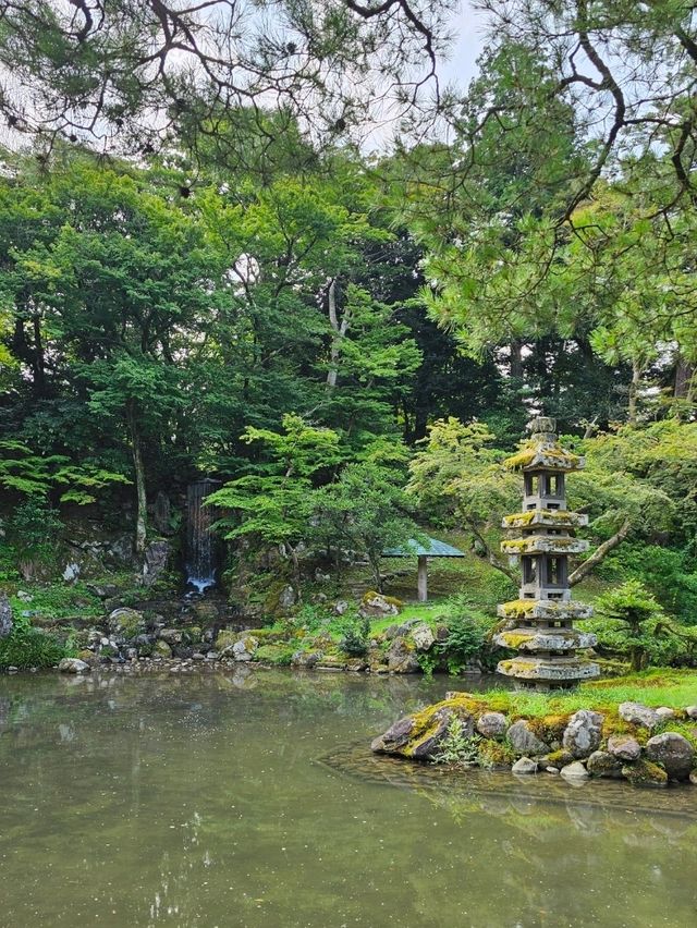Kenroku-en: One of Japan’s Most Beautiful Gardens