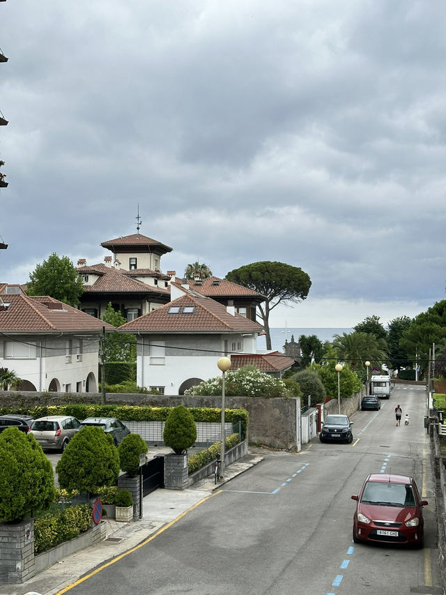 Guide to Castro Urdiales: A Hidden Gem 🏰