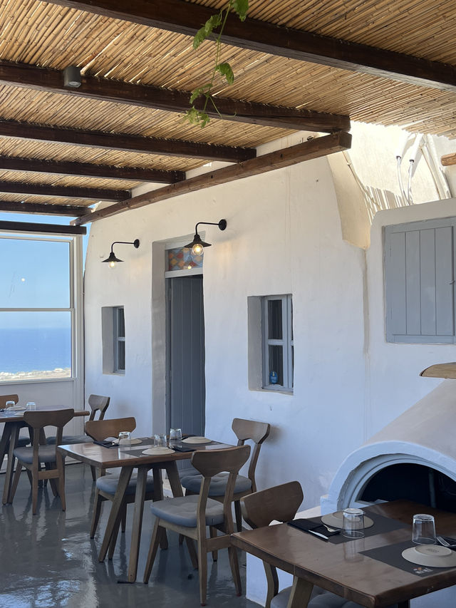 Santorini | Brilliant Greek food in Santorini with sea view 