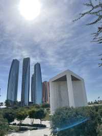 🏙️ Abu Dhabi – Modern Marvels & Desert Charm 🌟🏜️